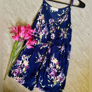 The Nines Floral Babydoll Knotted Front Tank Top - Size Small